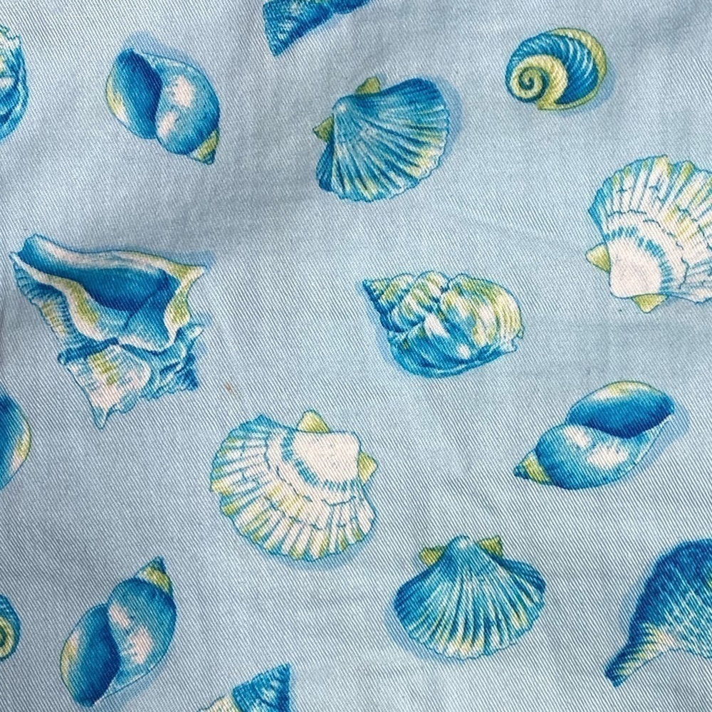 Talbots 9” High Waisted Seashell Print Shorts - image 4